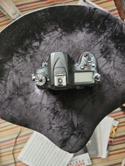 Nikon D7200 + 18-200mm F/3.5-5.6