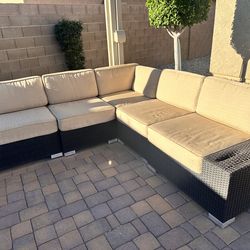 Outdoor sectional couch
