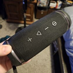 Miatone Boombox Q12 Bluetooth Speaker