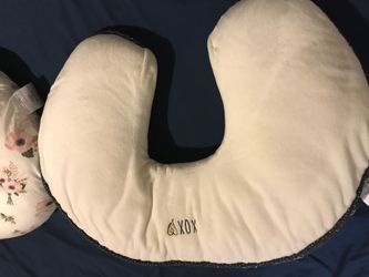 Boppy pillows