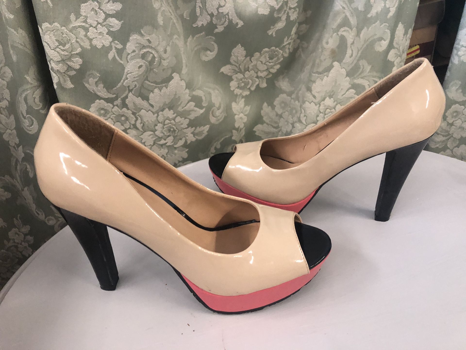Size 10 neutral open toe heels