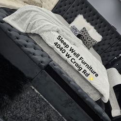 ✨️ Queen, King Storage Bed Frame ✨️ Furniture Sectionals, Bedrooms, Dining Avail 