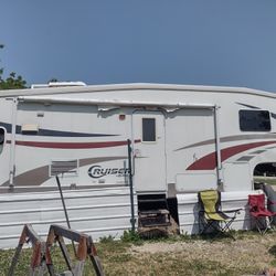 2005 5th Wheel 