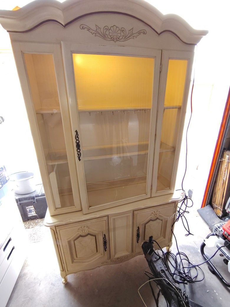 Vintage Lighted China Cabinet - French Provincial Style - Great Condition!