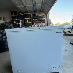 Thomson Chest Freezer