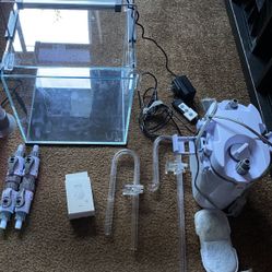 UNS 25c Aquarium Bundle