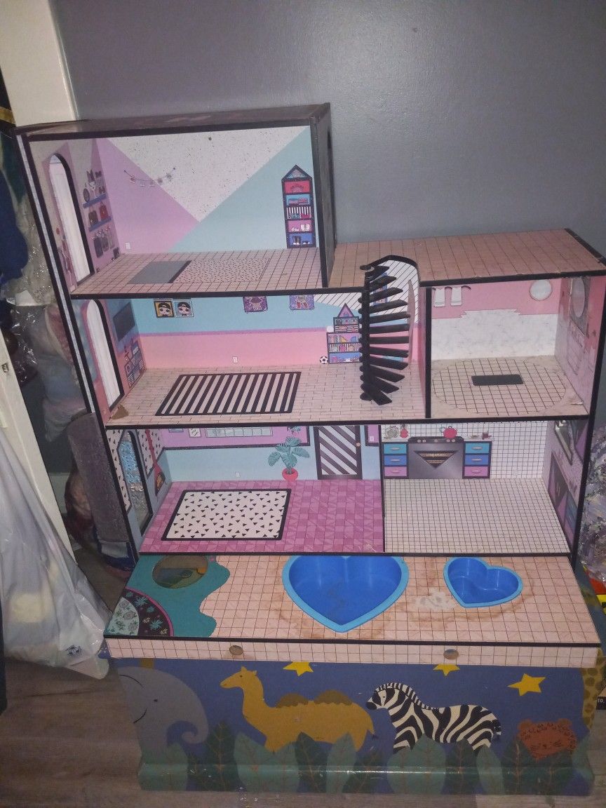 LOL Doll House