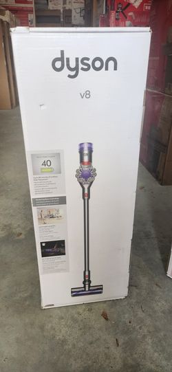 NEW Dyson V8 Cordless Vacuum - Still in Box! 🌟