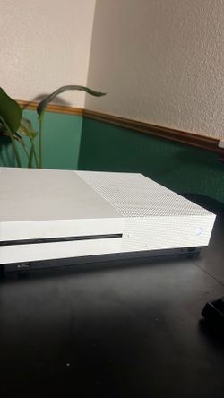 xbox one with 2 games