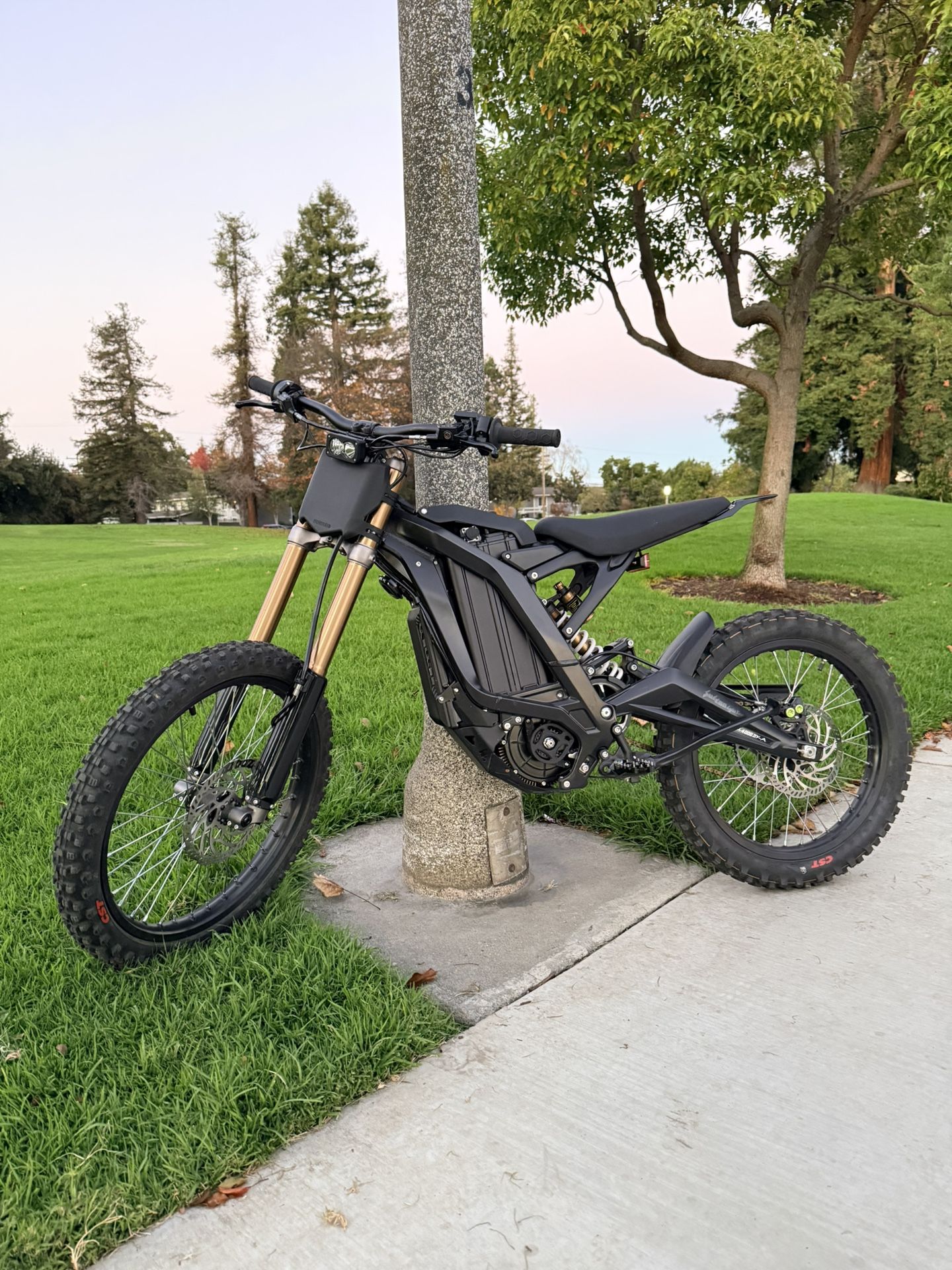 2025 Surron Light Bee X (No Trades)