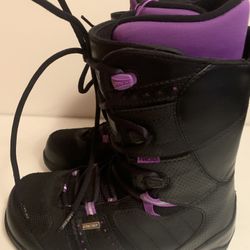Ride Snowboard Boots. Womenβs Size 10
