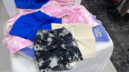 Women’s butt lift gym shorts brand new