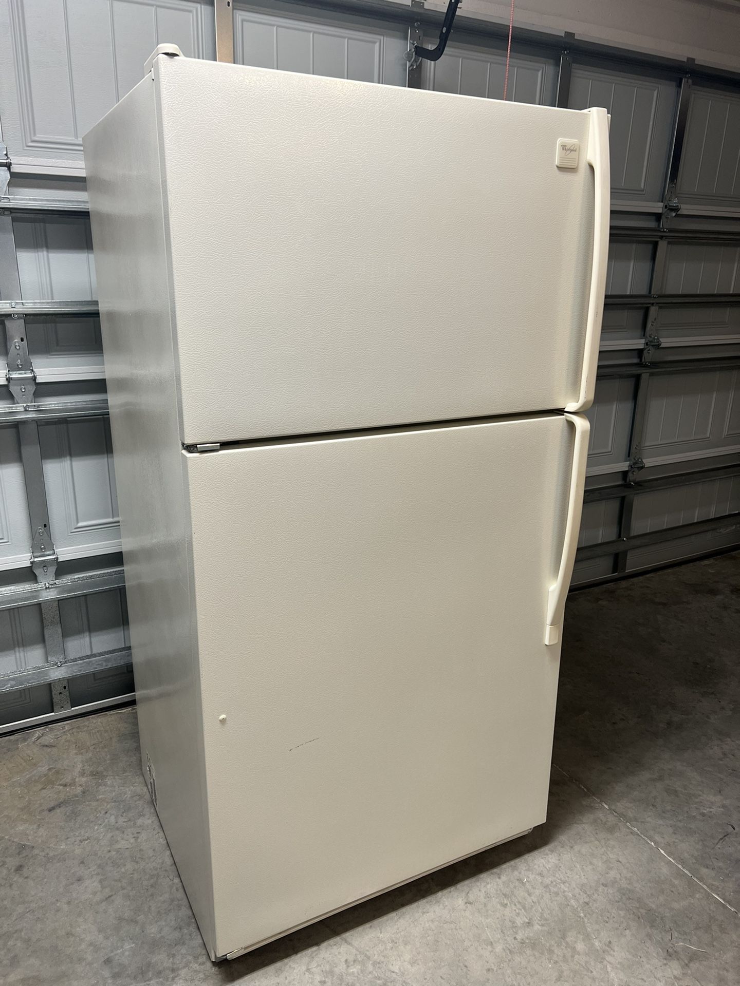 Whirlpool Refrigerator 