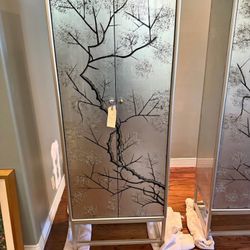 2 Bar Cabinet Like New Size Is 72x28x16   Give Me Your Offer 