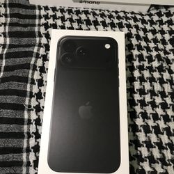 Apple iPhone 18 pro max Black $1500 Or 17 Pro Max $1350 Sealed Box Unlocked Bonus New Case & Screen Protector I Can Deliver Now 