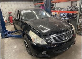 2013 Infiniti G37 For Parts