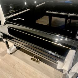 Superb Mint Condition Like New Yamaha U3 Upright Piano