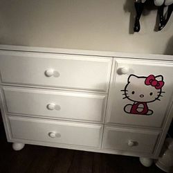 Hello Kitty Dresser 