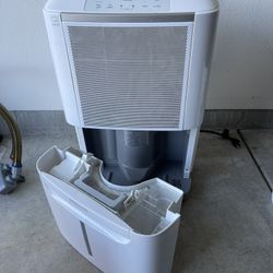 Dehumidifier 