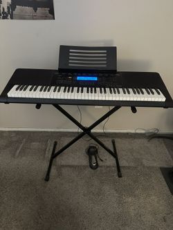 Casio WK-245 Keyboard w/ Stand and Pedal