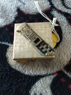 Zip Her Pill Box 1950