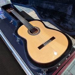 Cordoba Luthier Series C9 SP/MH Classical Guitar with Hardshell Case