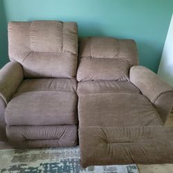 Lazy Boy Reclining Love Seat. Good Condition.  