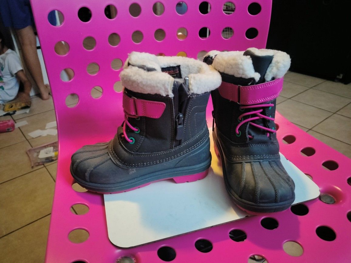 Snow Boots Size 11