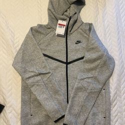 Brand New Grey Nike Tech 