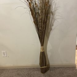 5 Foot Wooden Plant 