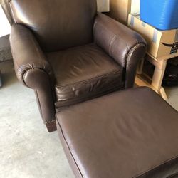 Leather chair 