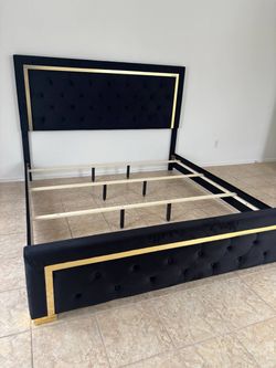 Black king size bed frame
