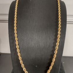 14K Gold Plated 24 Inch Chain Life Time Warrant No Tarnish Or Fade 