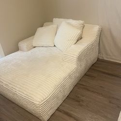 Boneless lounge