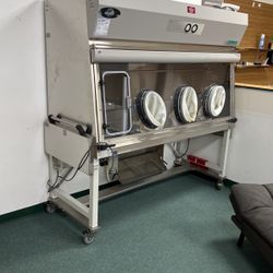 Self Contained Compounding Station. 