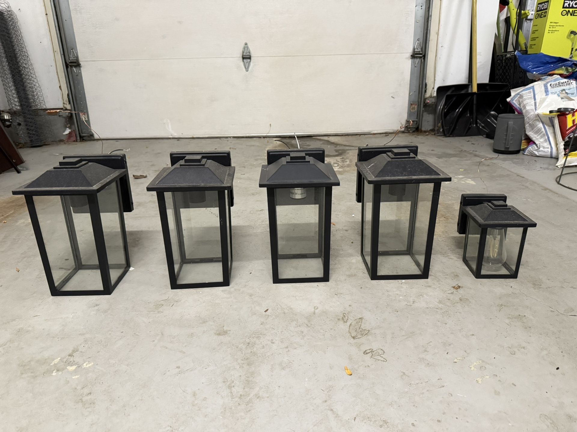 Outdoor Lighting Fixtures