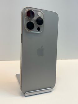 Apple iPhone 15 PRO MAX 256gb. ( Unlocked Phone )