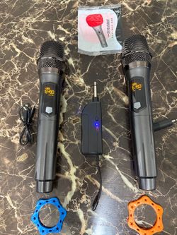Wireless microphones