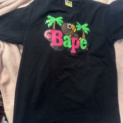 A Bathing ape T-shirt 