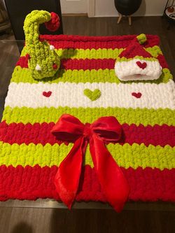 The Grinch stole Christmas baby blanket set
