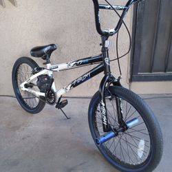 BMX BIKE VERY GOOD CONDITION TIRES SIZE 20