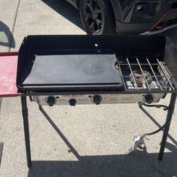🔥 Camp Chef TB90S 3-Burner Propane Stove – w/ Griddles, Side Shelves & Bag – $250 OBO