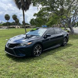 2018 Toyota Camry SE