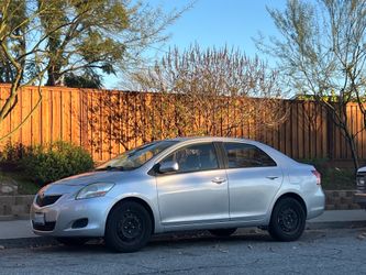 2012 Toyota Yaris