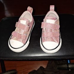 Like New, Girl Toddler AllStar Shoe