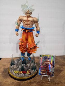 Goku Ultra Instinct  Figure Light Up