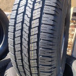 SET OF FOUR GOODYEAR WRANGLER P265/70R18 ASK ME FOR ANY OTHER SIZE YOU NEED