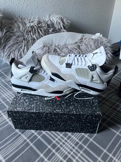 Jordan 4 Military Blk