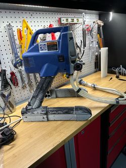 Spray paint machine