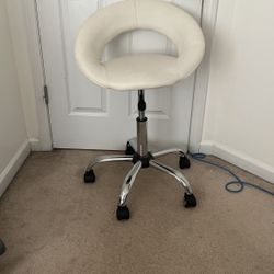 White Swivel Chair 